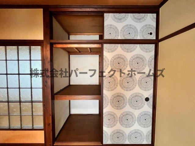 招提南町3丁目戸建　賃貸の収納|収納があります