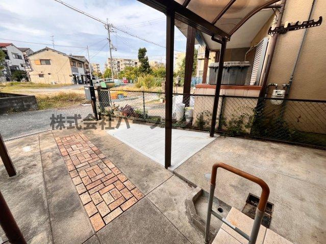 招提南町3丁目戸建　賃貸の駐車場|駐車場完備です
