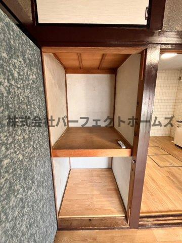 印田町戸建　賃貸の収納|大きなスペースがあり、収納には困りません