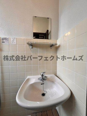 印田町戸建　賃貸の洗面所|スペースが確保できる洗面所です