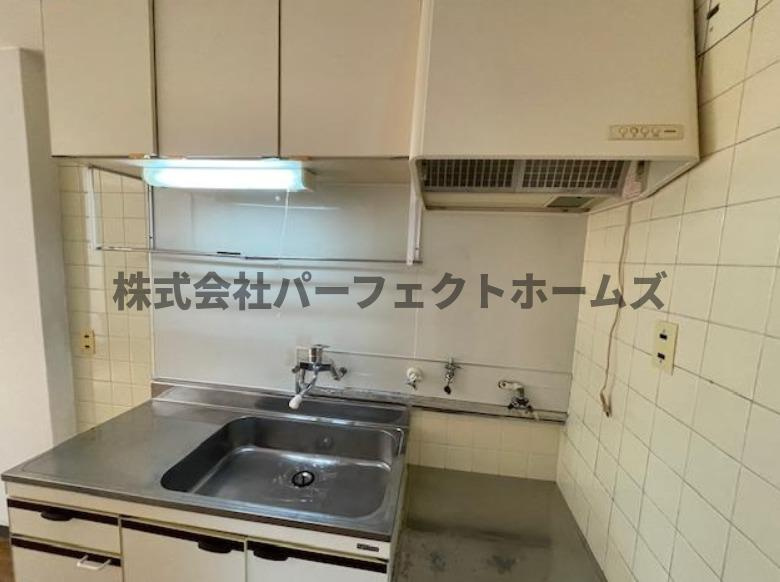 ヴィラアローのキッチン|コンパクトなキッチンで掃除もラクラク