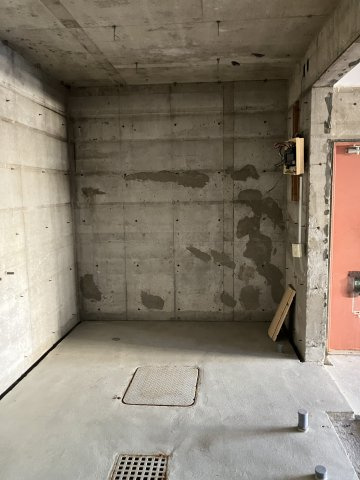 一剣龍城ヶ丘ビルの駐車場