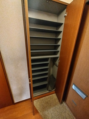 ★収納力のあるシューズボックス※別室参考写真★