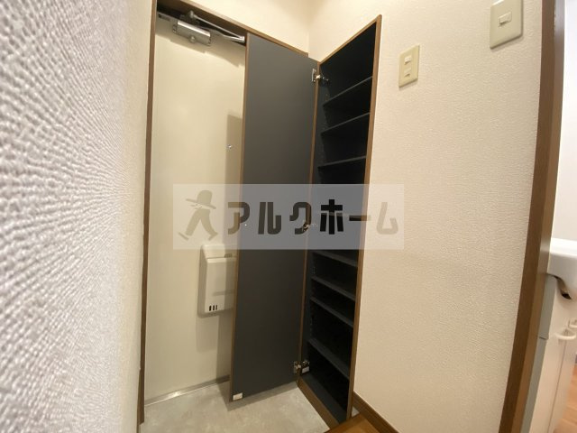 アンプルールフェールREALIF(リアライフ)2の玄関|アンプルールフェール2　玄関　シューズBOX