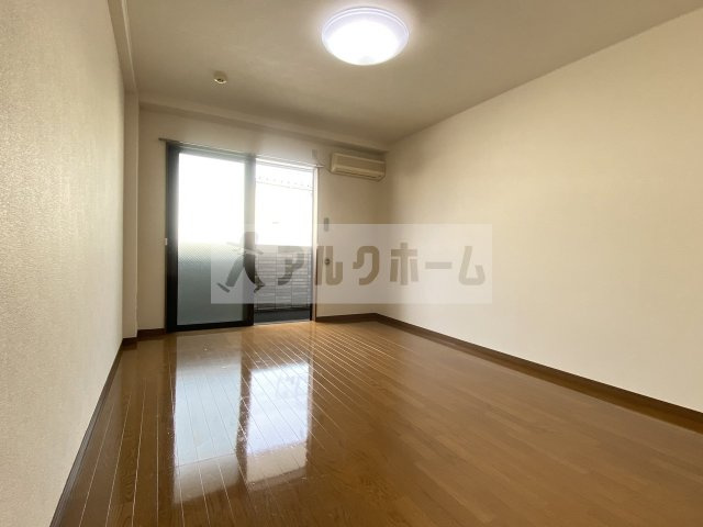 アンプルールフェールREALIF(リアライフ)2の居間・リビング|アンプルールフェール2　居間・リビング　洋室