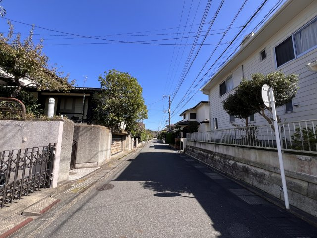 閑静な住宅街　建築条件付き　整形地の周辺|住宅街