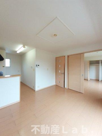 サンヒルズ城南Ｄの居間・リビング|ゆったりとした居間です