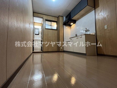 【居間・リビング】 | 浜崎貸家