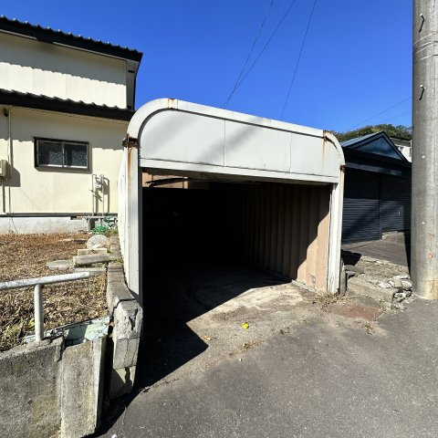 室蘭市中島本町3丁目15-7戸建の駐車場