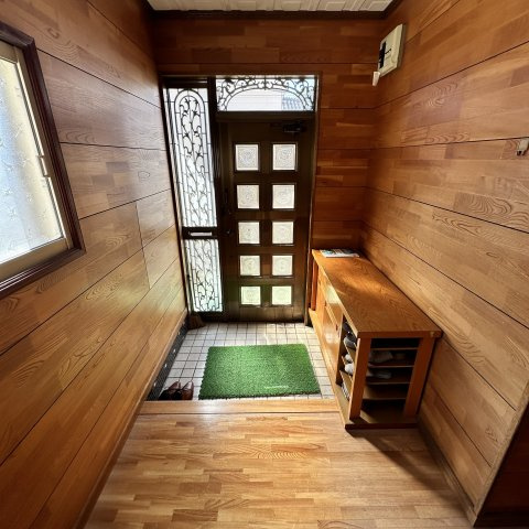 室蘭市中島本町3丁目15-7戸建の玄関