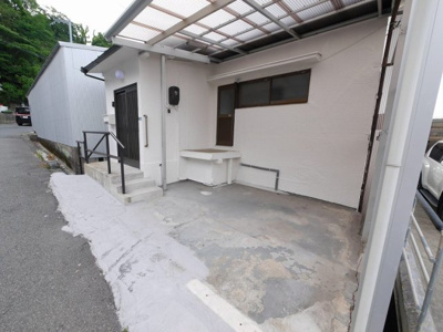 【駐車場】 | 高東町3丁目貸家