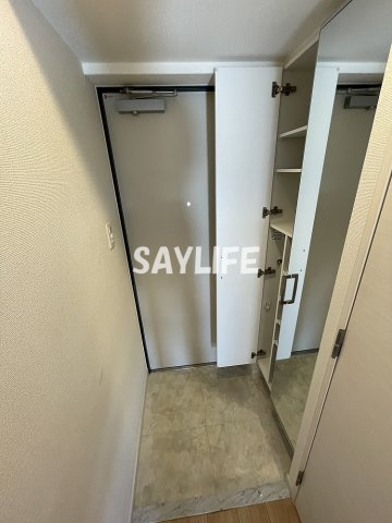 フォレストグレイス深江橋Ⅱの玄関