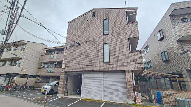 クリヨン千里北の外観