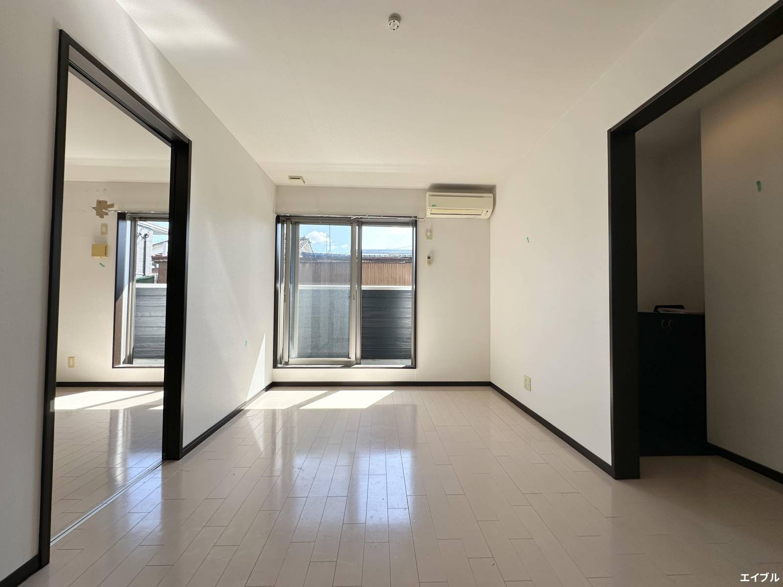 Conforto O原Ⅱの居間・リビング