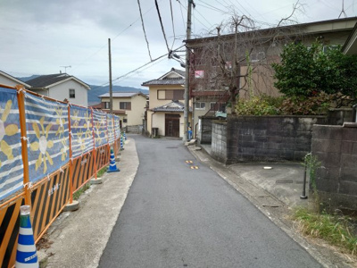 【前面道路含む現地写真】 | 山科区北花山西ノ野町　中古戸建