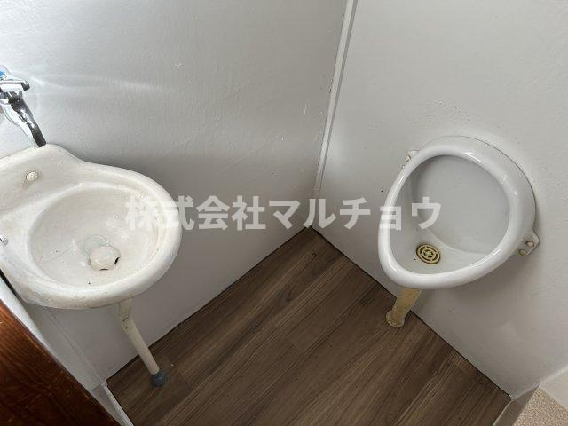 野久保アパート 平屋連棟のトイレ|落ち着いたトイレです
