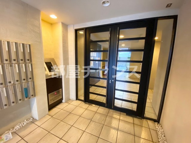 Ｍ’ｓマンションのエントランス