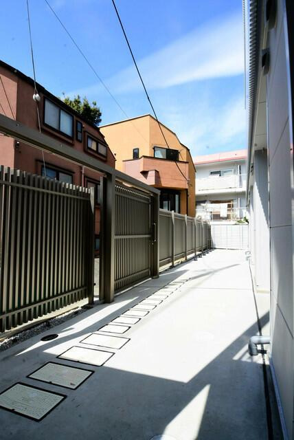 Ligere駒沢大学の駐車場| 