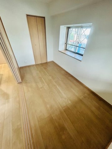 熊本市東区尾ノ上４丁目の賃貸マンションの洋室