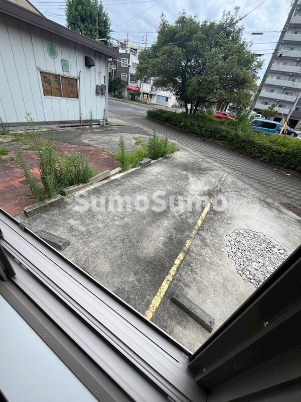 神戸市長田区腕塚町９丁目のアパートの駐車場|カースペースがあります