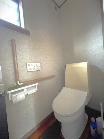 浦売り物件のトイレ