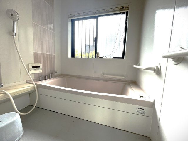 浦売り物件の浴室