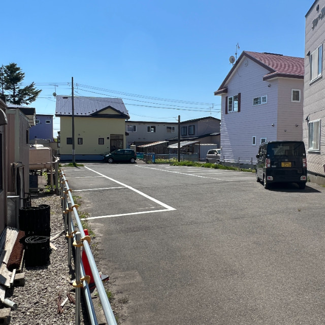 ファーストの駐車場