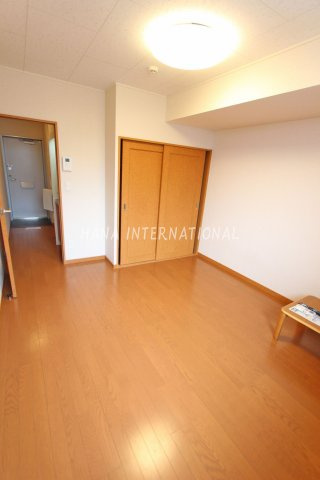 メゾンエスエスの居間・リビング