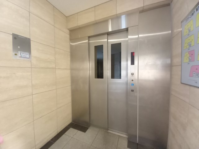 クアトロ神戸のロビー