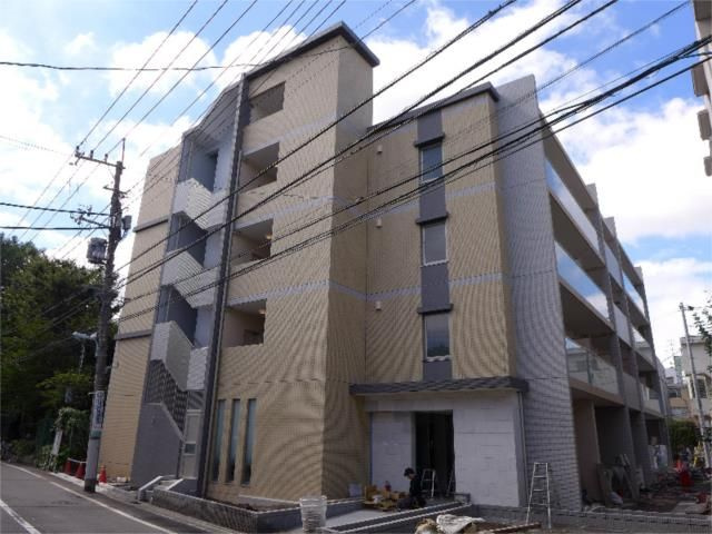 イルミナーレ学大の外観