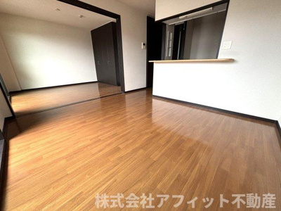 【居間・リビング】 | アサヒ２０１１ | LDK10.2帖