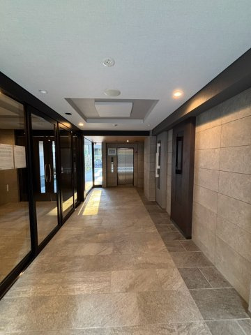 大阪市浪速区日本橋東３丁目の賃貸マンションのロビー
