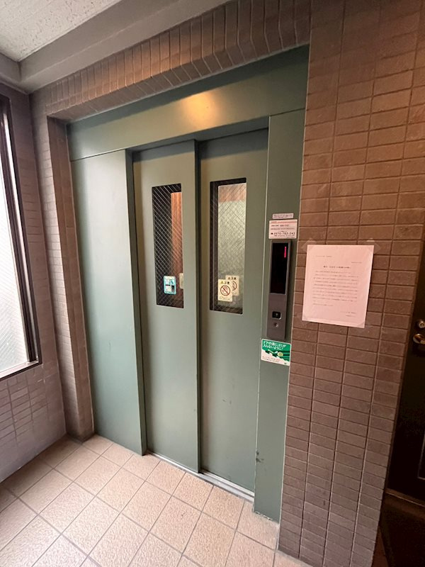 神戸市中央区脇浜町３丁目の賃貸マンションの外観