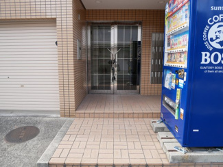 【エントランス】