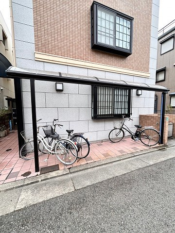 ドム北口の外観