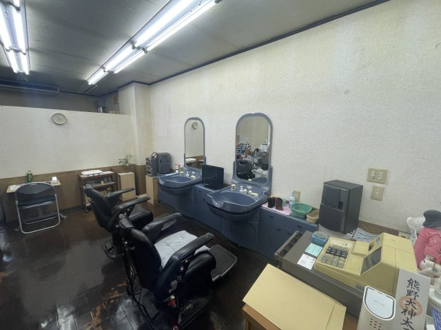 【内装】 | 京成高砂駅 2分 服部貸店舗 1階 12坪 13.2万 理容室居抜