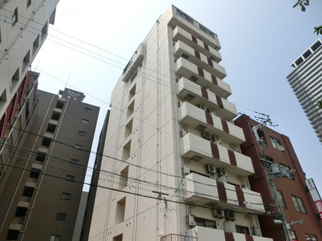 ハイツ西村の外観