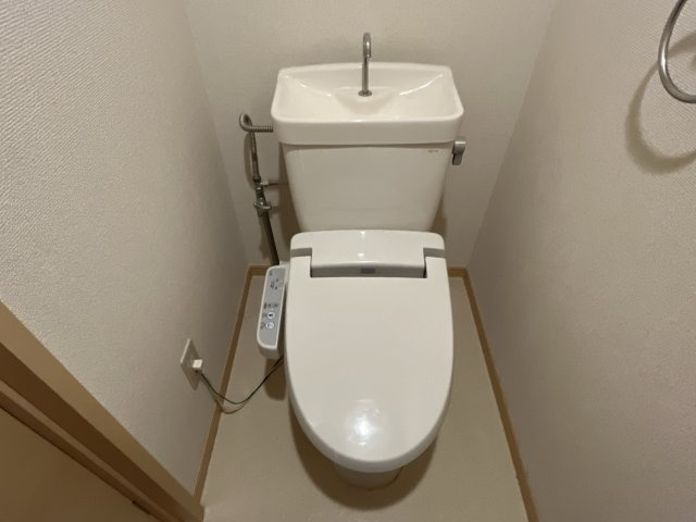 エスポワール新在家のトイレ