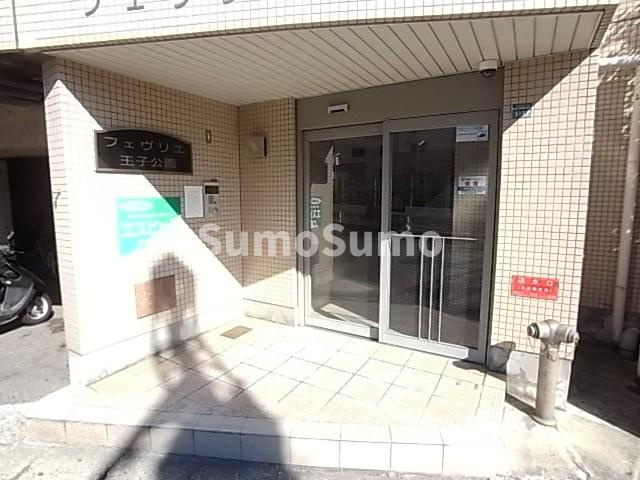 神戸市灘区中原通４丁目の賃貸マンションのエントランス