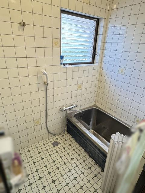 高知市潮見台1丁目　中古戸建ての浴室