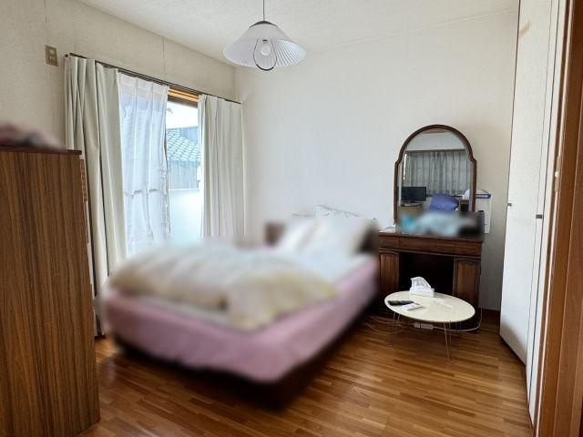 高知市潮見台1丁目　中古戸建ての洋室