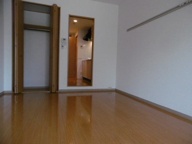 【寝室】 | エリーフラッツ京町 | 寝室にいかがでしょうか