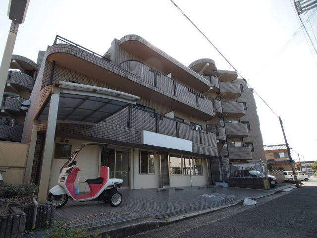 イスズベル大和高田の外観