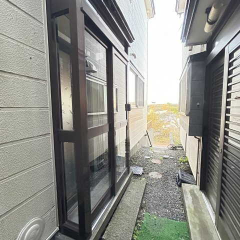 室蘭市母恋南町3丁目46-479戸建のエントランス