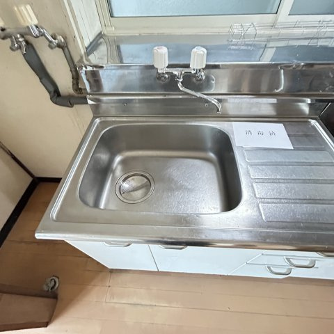 室蘭市母恋南町3丁目46-479戸建のキッチン