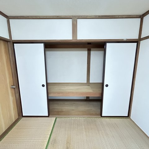 室蘭市母恋南町3丁目46-479戸建の収納