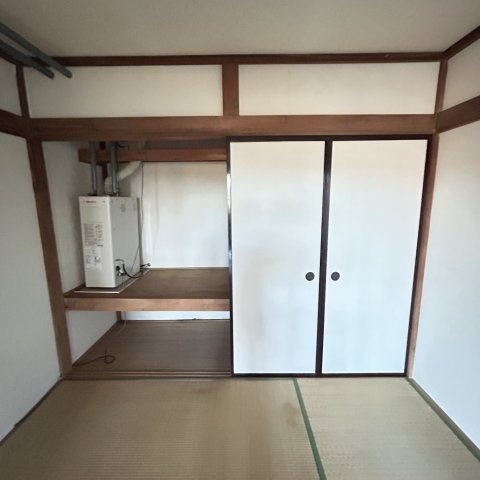 室蘭市母恋南町3丁目46-479戸建の収納