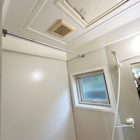 室蘭市母恋南町3丁目46-479戸建の浴室