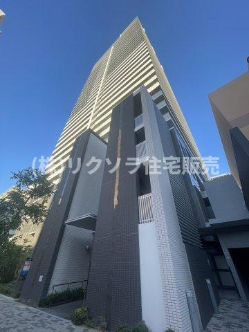 ロイヤルメドゥ香里園タワーの外観|新しい生活にいかがでしょうか？外観はお住まいの顔になります。こだわりたいポイントですね。水回りリフォームやリノベーションも承ってます。
■現地見学・資金計画相談・住宅ローン相談もお問合せ受付中■