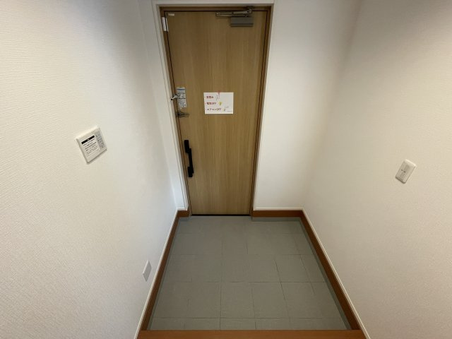 Kolet豊四季＃08の玄関